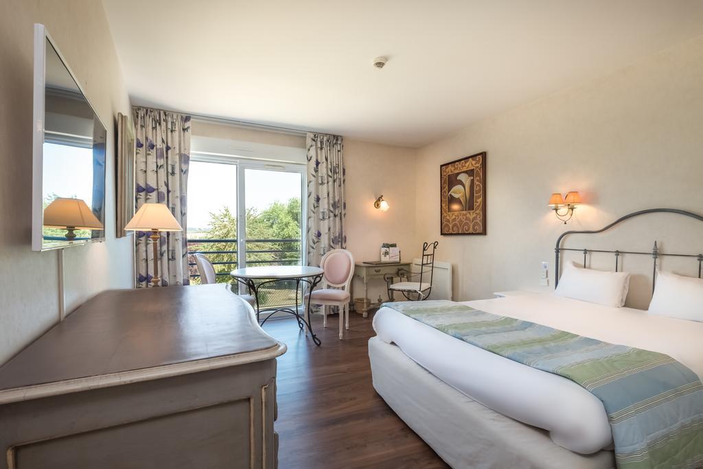 Logis L'Ermitage Hotel & Restaurant Saulges المظهر الخارجي الصورة