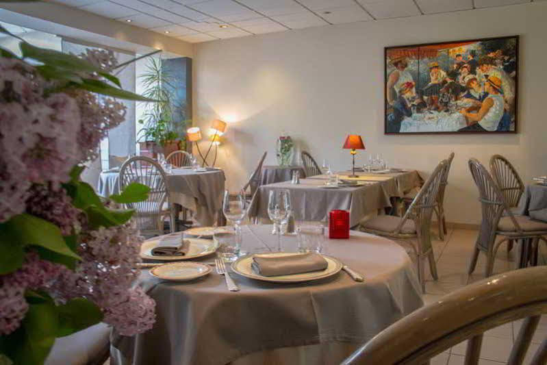 Logis L'Ermitage Hotel & Restaurant Saulges المظهر الخارجي الصورة