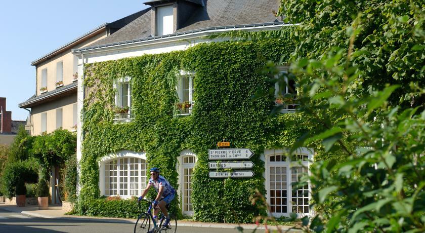 Logis L'Ermitage Hotel & Restaurant Saulges المظهر الخارجي الصورة